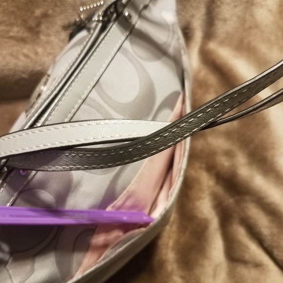 Coach bag, Authentic - Picture 8 of 16